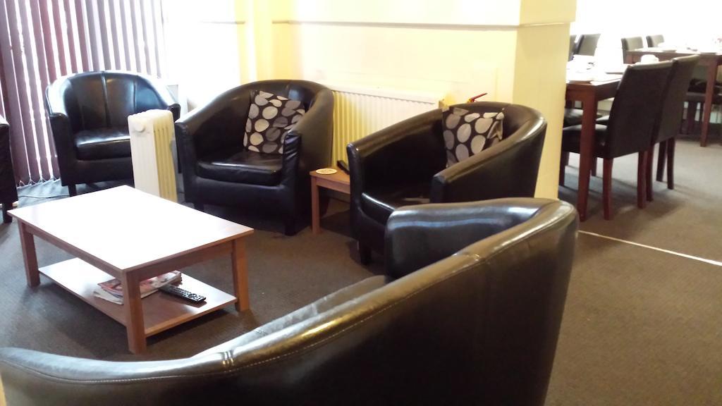 Mount Guest House Дентон Экстерьер фото